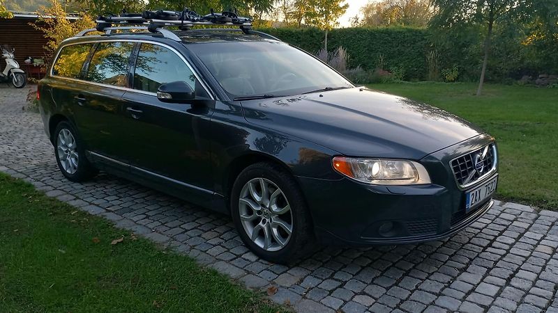 Volvo V70 2.4-NOVÉ BRZDY+ČELNÍ SKLO+BAT - fotka 5 z 23