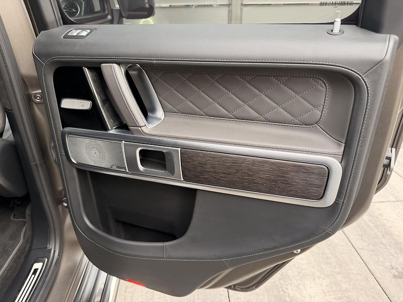 Mercedes-Benz Třídy G (2025) G450 AMG superior nez.topení  - fotka 21 z 22