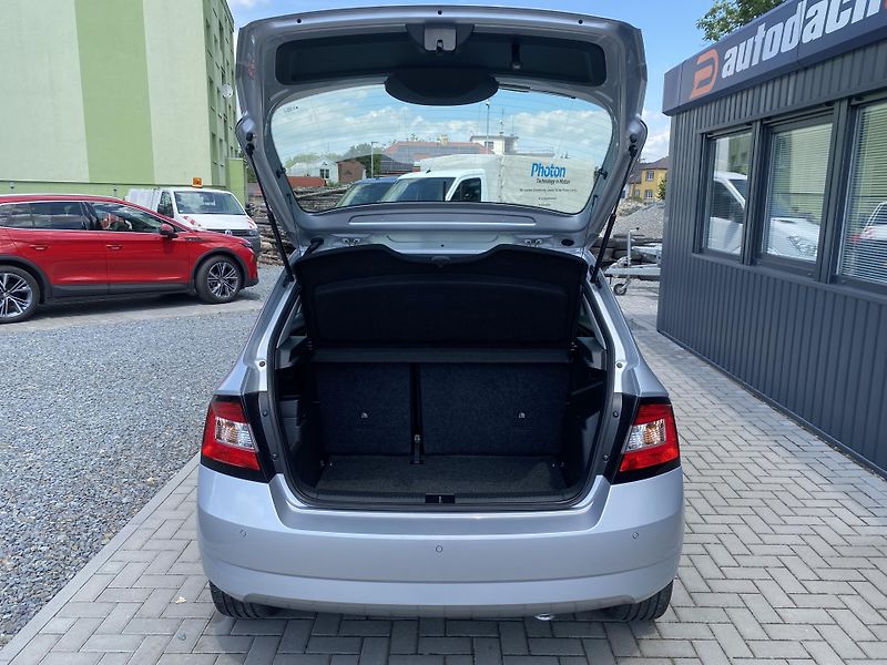 Škoda Fabia 1.2 TSI 66kW - ALU - PDC - fotka 30 z 41