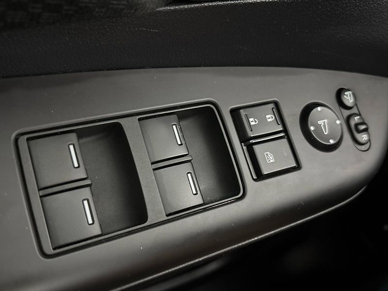 Honda CR-V Elegance - fotka 21 z 29