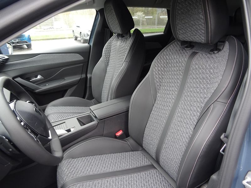 Peugeot 308 (2026) SW ALLURE BHDi 130k S&S EAT8 - fotka 19 z 47