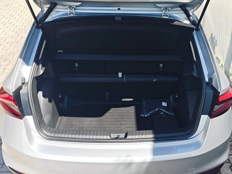 Škoda Fabia (2025) 1,0 TSI 70 kW 130 LET PREMIUM - fotka 9 z 39