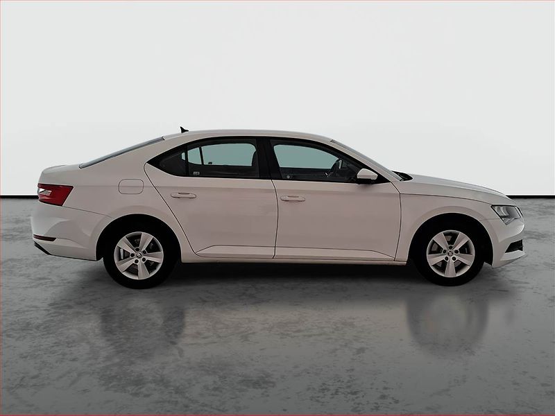 Škoda Superb (2015) 1.6 TDI, Tempomat - fotka 6 z 15
