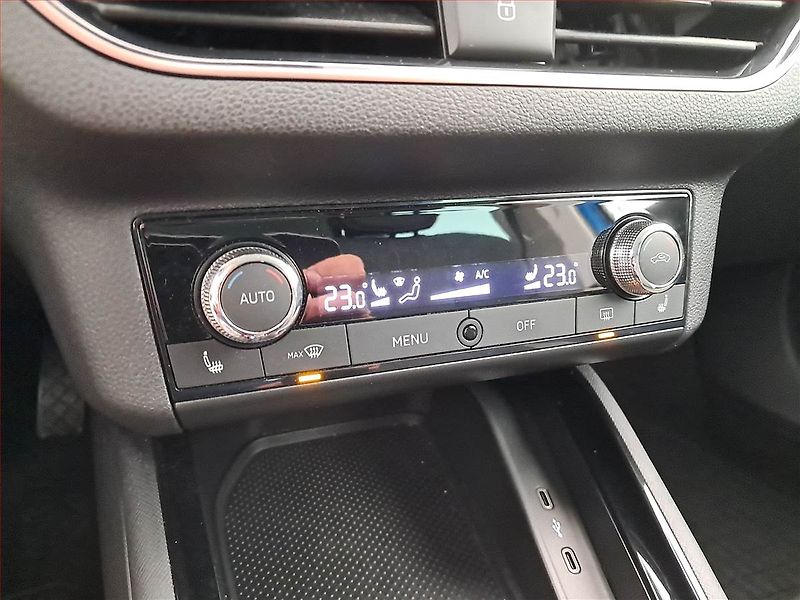 Škoda Scala (2019) 1.6 TDI, ČR,1.maj, Serv.kniha - fotka 13 z 18