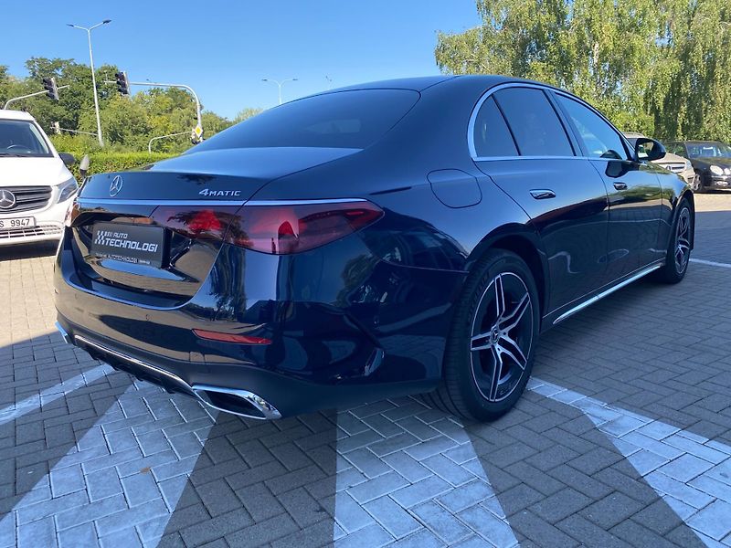 Mercedes-Benz Třídy E (2025) E 220 D 4MATIC - fotka 8 z 26
