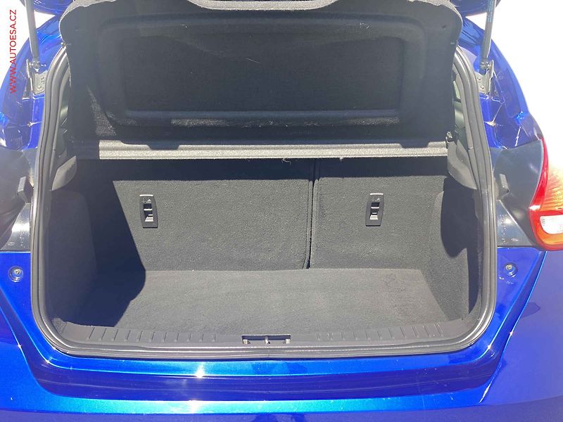 Ford Focus (2018) 2.0 TDCi, ST-Line, navi, TZ - fotka 7 z 17