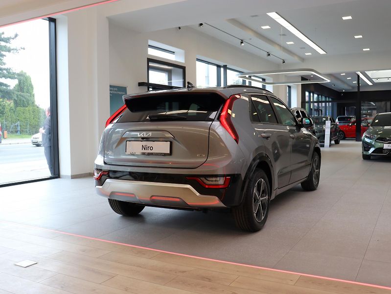 Kia Niro STYLE 1,6 GDi HEV 6DCT - fotka 5 z 20