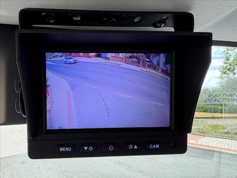 Iveco Daily 3,0 35S18HA8 SKŘÍŇ  ČELO  35s1 - fotka 26 z 39