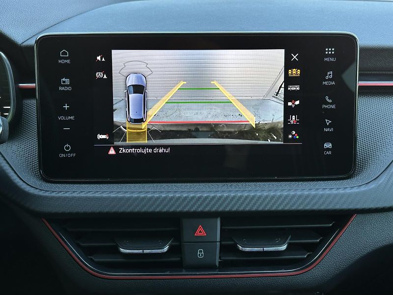 Škoda Scala 1.5TSi Monte Carlo 150PS NAVI - fotka 39 z 56