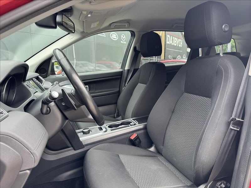 Land Rover Discovery Sport 2,0 TD4 150k Pure AWD AT - fotka 11 z 25