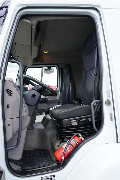 DAF LF 260 / EURO 6 / ACC / IZOTERMA  - fotka 7 z 47