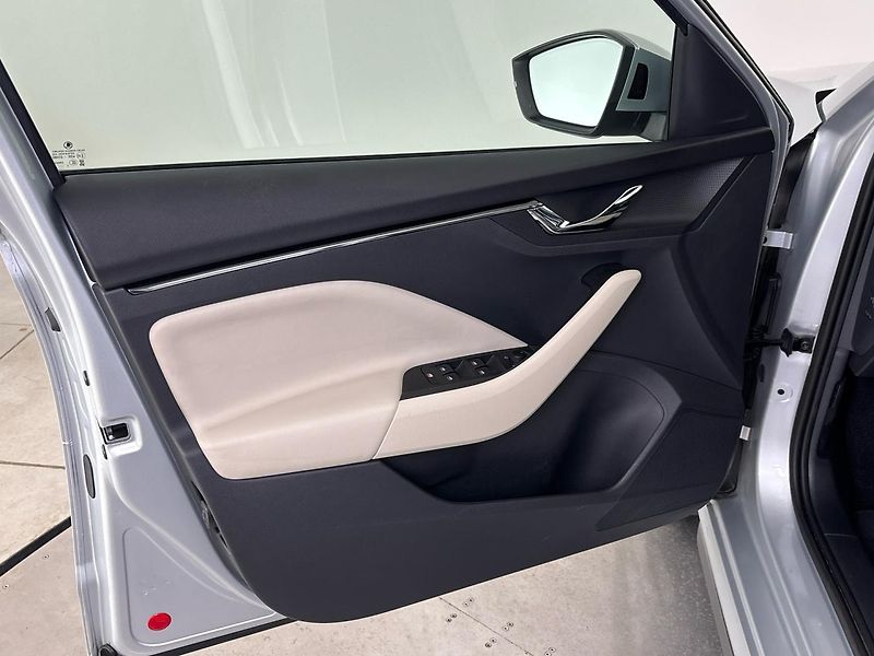 Škoda Kamiq Style DSG - fotka 13 z 28