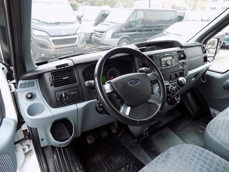 Ford Transit 2,2 TDCI SWB TREND AC 9 MÍST - fotka 22 z 43