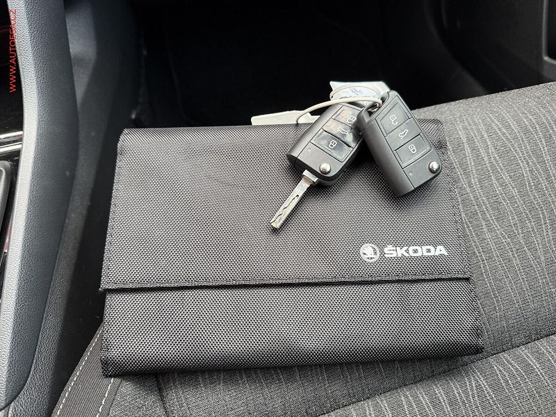 Škoda Karoq (2019) 2.0 TDi 4x4, ČR, Style, DSG - fotka 20 z 20