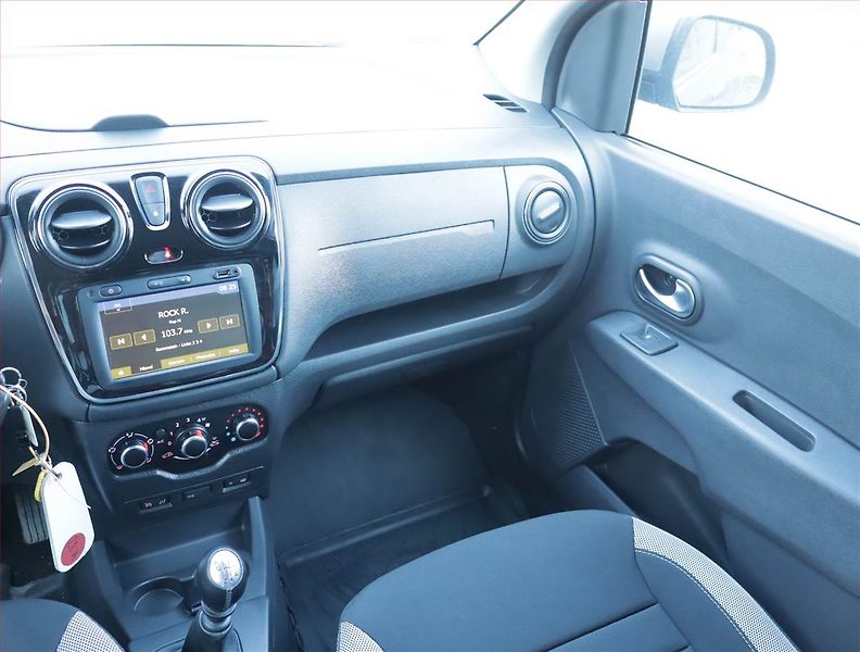 Škoda Superb (2016) Ambition Plus 2.0 TDI, Navi - fotka 8 z 17