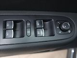 Volkswagen Sharan 2,0 TDI Highline LED panorama - náhled 16