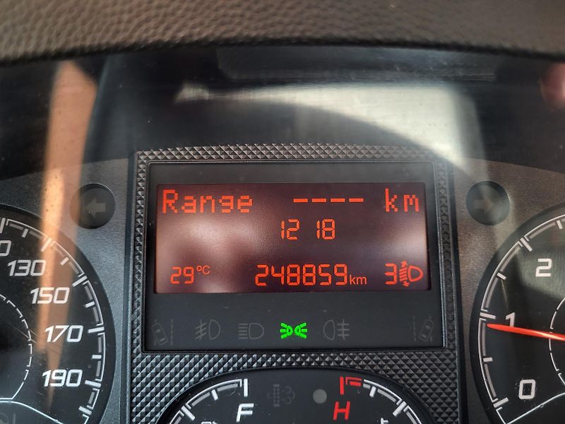 Peugeot Boxer FURGON L1H1 2.2 BlueHDi 120k - fotka 10 z 42
