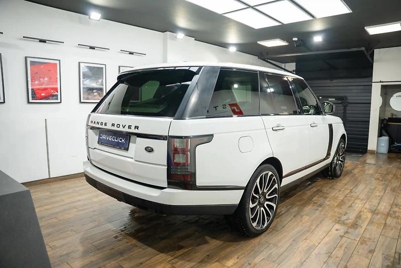 Land Rover Range Rover Autobiography 4,4 SDV8 250 kW - fotka 4 z 14