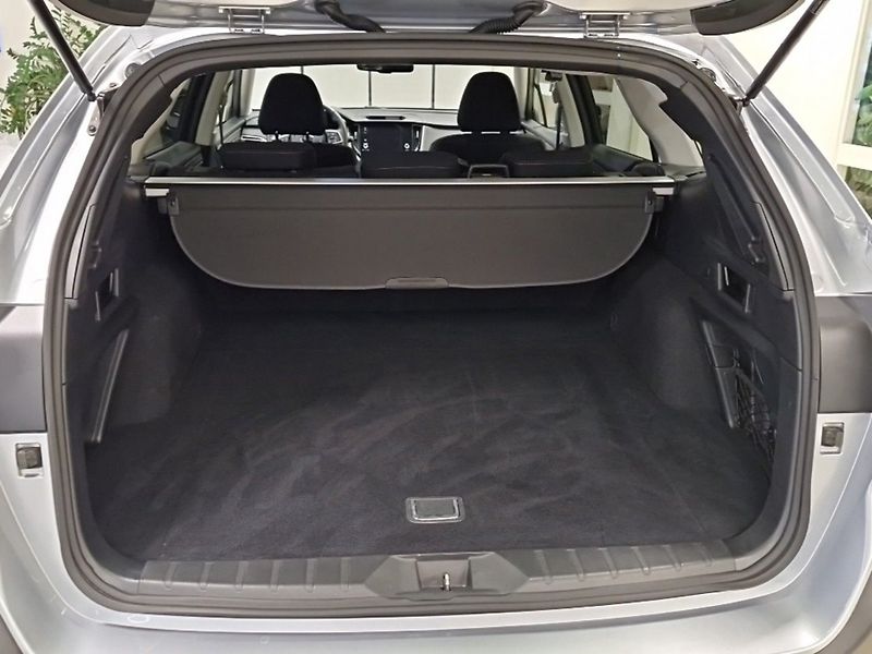 Subaru Outback 2.5i 4WD Active - fotka 8 z 9