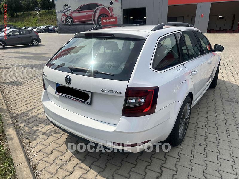 Škoda Octavia (2018) 1.6TDi, ČR, Style, LED - fotka 2 z 3