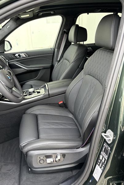 BMW X5 xDrive30d - fotka 5 z 10