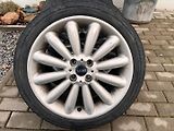 Mini Cooper S (2010) 1.6 i 135 Kw Sada kol - náhled 19