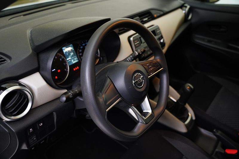Nissan Micra - fotka 13 z 21
