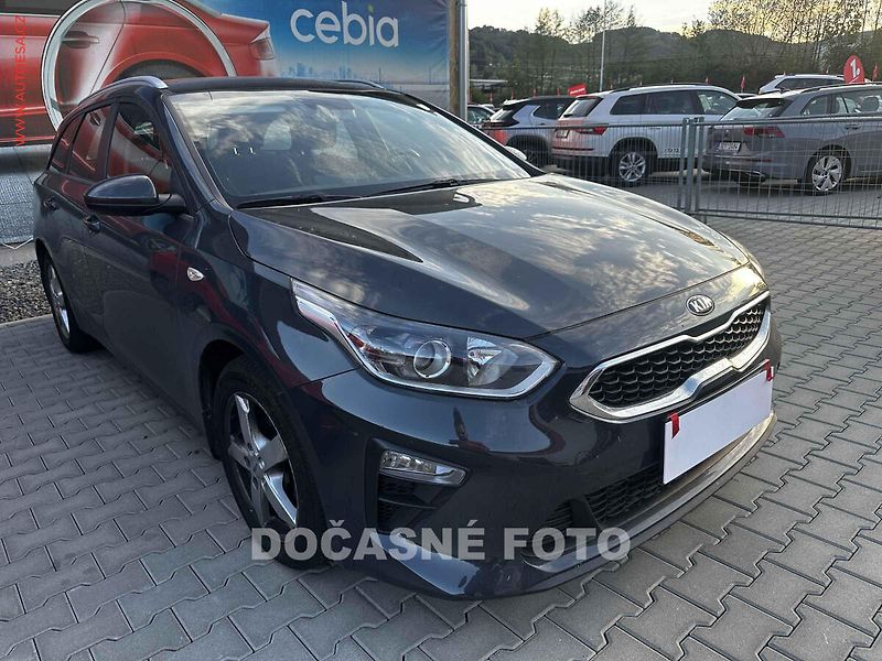 Kia Ceed (2021) 1.5t-gdi, 2.maj,ČR, autoAC - fotka 1 z 3