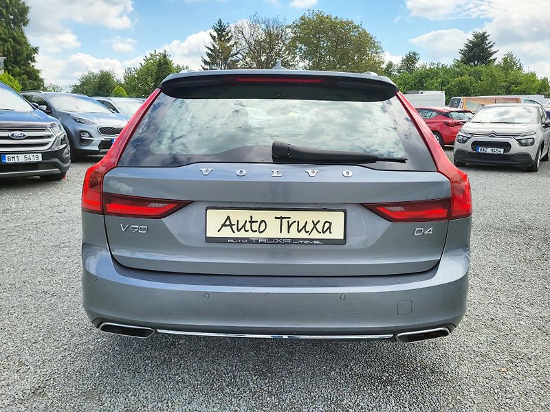 Volvo V90 D4 Drive-E INSCTRIPTION autom. - fotka 38 z 45