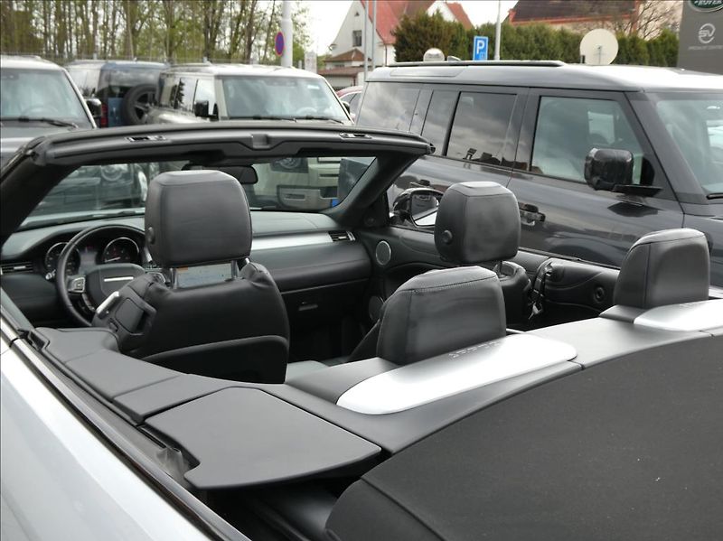 Land Rover Range Rover Evoque 2,0 TD4 HSE Dynamic cabrio, DP - fotka 24 z 39