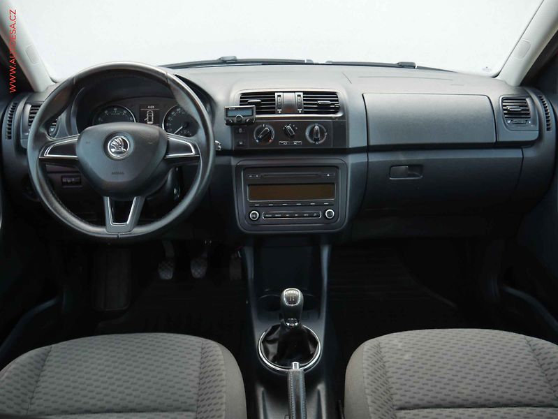 Škoda Fabia (2013) 1.2TSi, ČR, AC - fotka 8 z 14