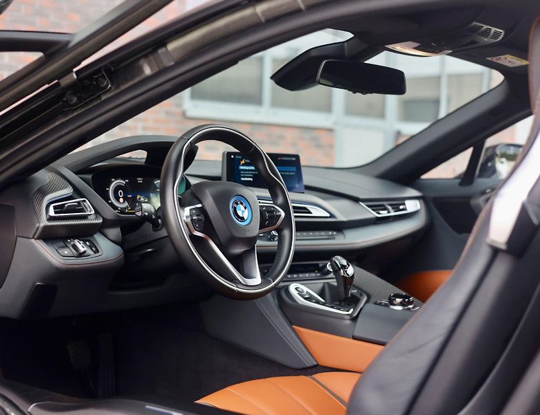 BMW i8 (2018) xdrive Laser - fotka 25 z 44
