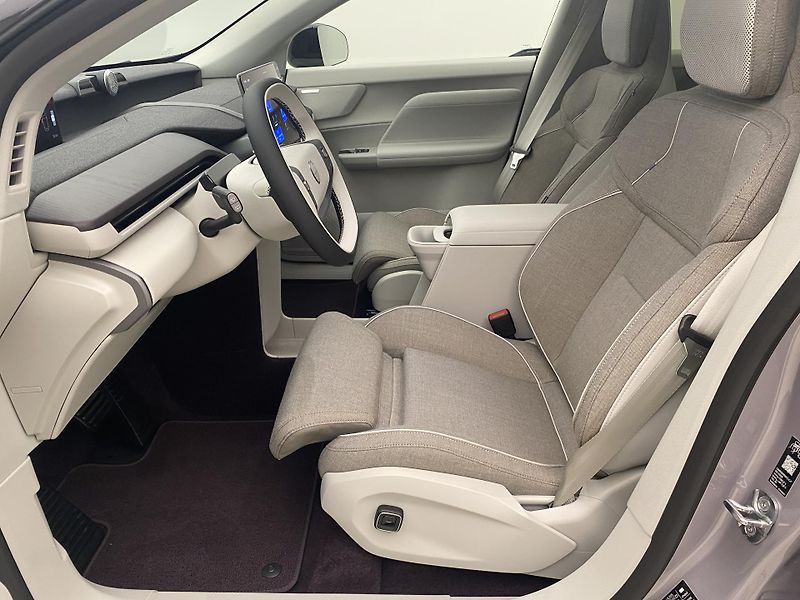 Volvo EX60 (2026) P10 AWD ELECTRIC ULTRA TWIN - fotka 3 z 79