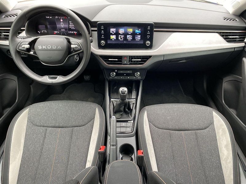 Škoda Scala (2025) 1.0 TSI Top Selection - fotka 5 z 35