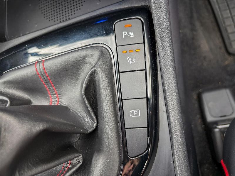 Hyundai Tucson 1,6 T-GDI N-line - fotka 8 z 19