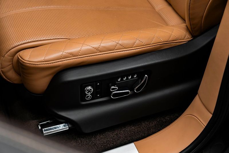 Bentley Bentayga - fotka 15 z 21
