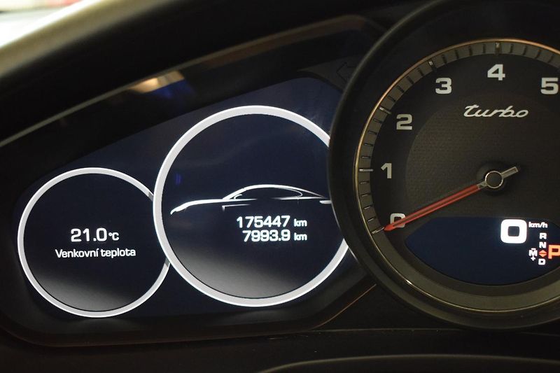 Porsche Panamera (2017) Turbo/CZ/Záruka/Bose/Carbon - fotka 66 z 66