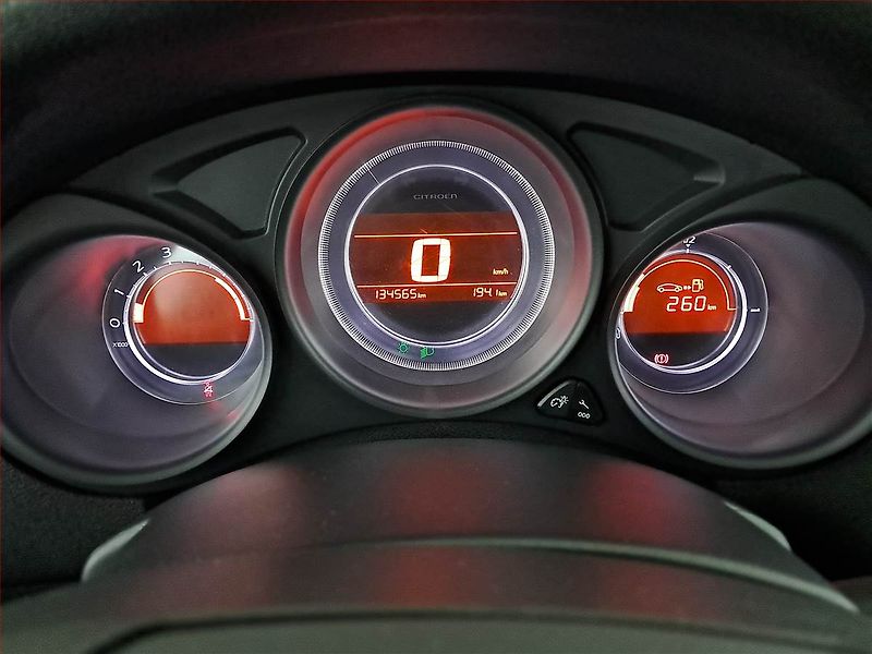 Citroën C4 (2014) 1.6 HDi, Serv.kniha, Tempomat - fotka 11 z 16