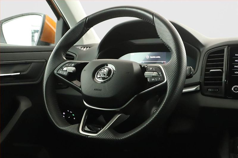 Škoda Karoq (2025) 1.5 TSI, Drive, FullLed - fotka 8 z 16