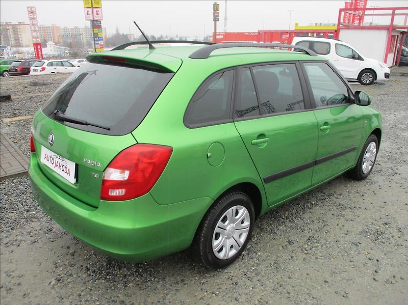 Škoda Fabia 1,2 TSI, klima, serv. kniha, - fotka 5 z 39