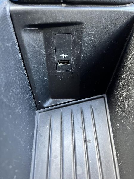 BMW X1 xDrive 20D AUTOMAT TEMPOMAT - fotka 27 z 47