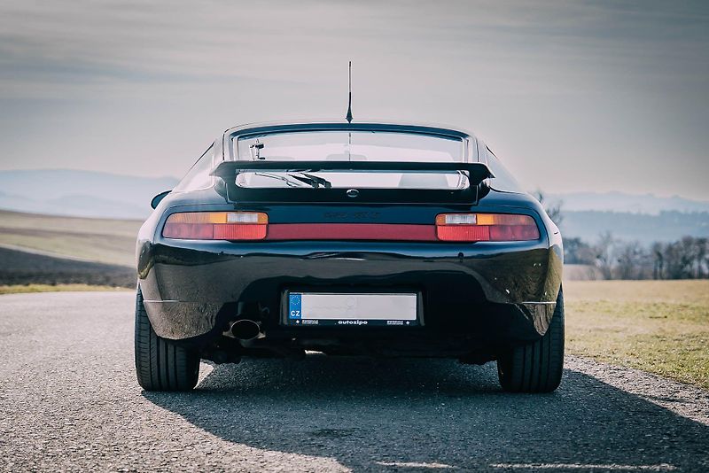 Porsche 928 (1992) GTS - fotka 55 z 65