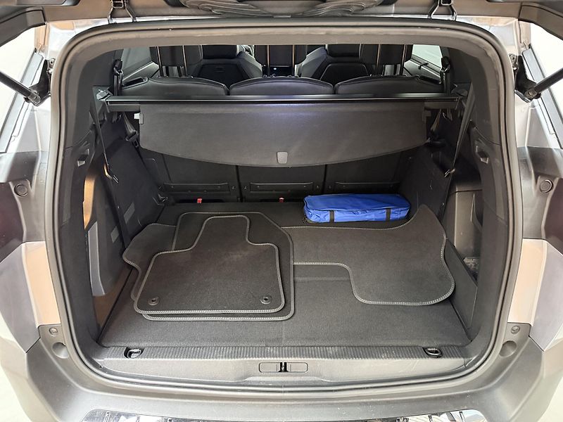 Peugeot 5008 ALLURE PACK 1.5 BlueHDi 130 S& - fotka 12 z 12