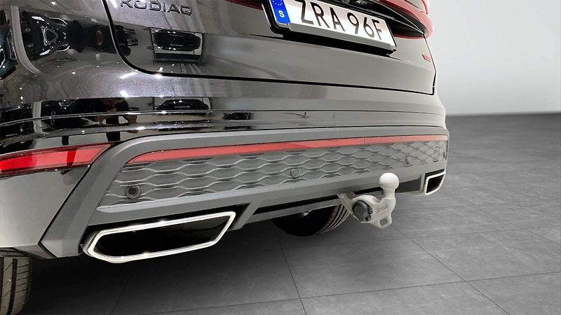 Škoda Kodiaq RS 7 míst 360 HuD Canton Taž - fotka 17 z 18