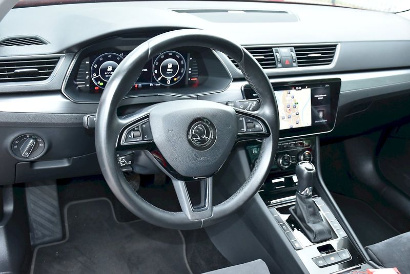Škoda Superb (2019) Style Plus 2.0 TDI 140kW DSG - fotka 15 z 34