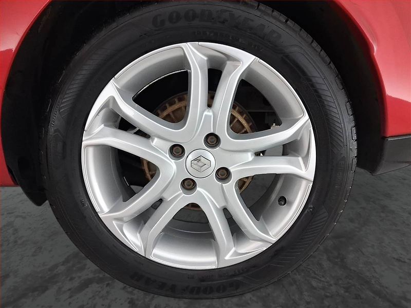 Renault Clio (2018) 1.5 dCi, Serv.kniha, Navi - fotka 15 z 23