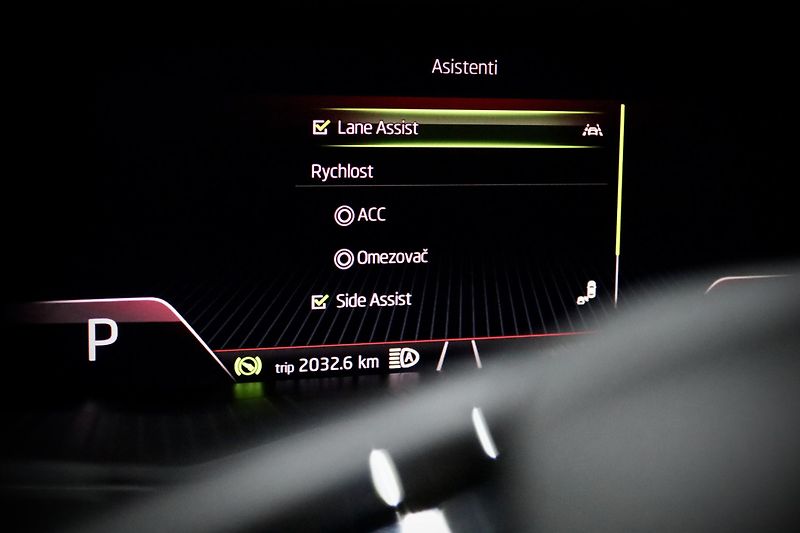 Škoda Superb 3 FL 2.0 TSI 140 kW DSG L&K  - fotka 33 z 52