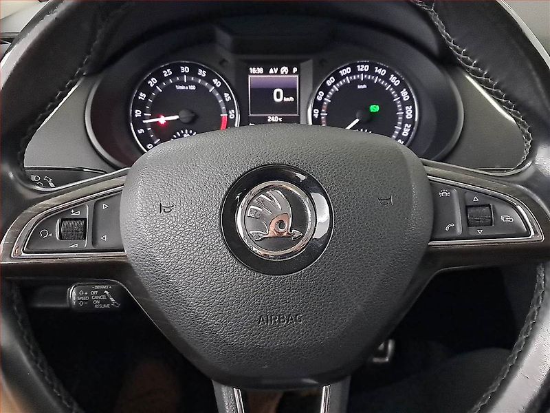 Škoda Octavia (2016) Scout 2.0 TDI, 4X4, Automat - fotka 16 z 18