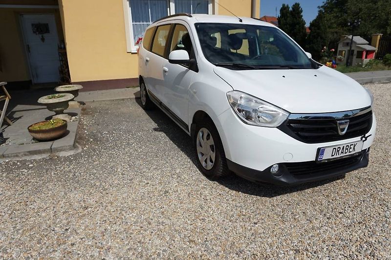 Dacia Lodgy (2016) 1,6 1,Majitel  nové v ČR - fotka 2 z 32