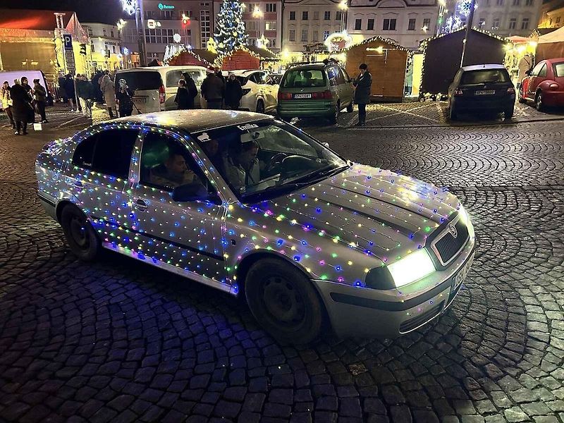 Vánoční spanilá jízda v Klatovech.